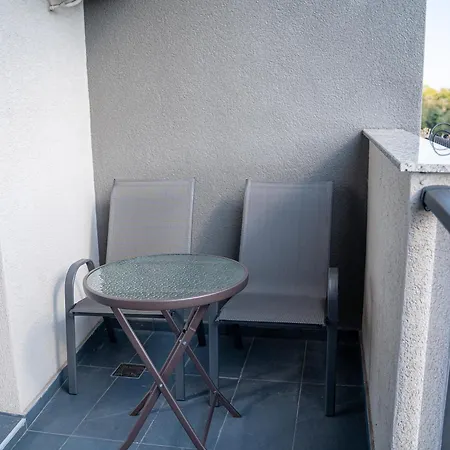 Mia Apartment *